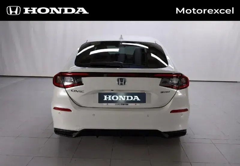 Nuevo Honda Civic Elegance 184 CV (135 kW) 2026 Blanco Berlina