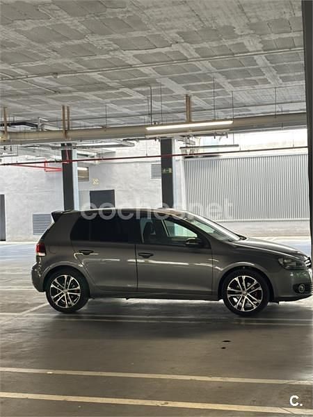 Usado VW Golf VI Sport 105 CV (77 kW) 2009 Gris / plata Utilitario