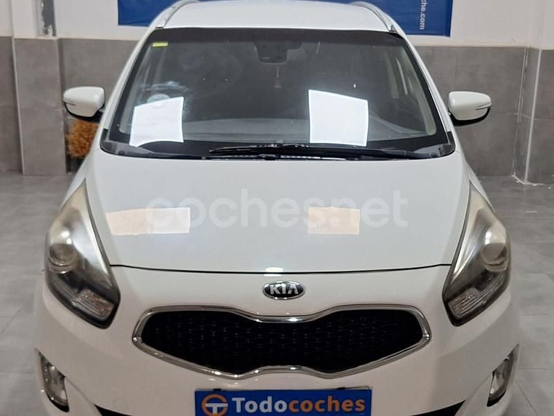 Blanco Usado 2015 Kia Carens Monovolumen | 10.999 € (Un poco caro) - Imagen 1/4