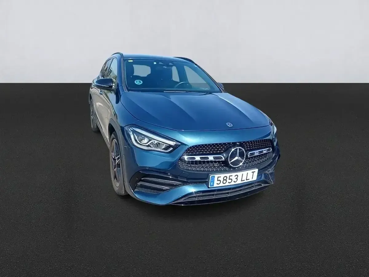Usado Mercedes GLA200 150 CV (110 kW) 2020 Azul SUV
