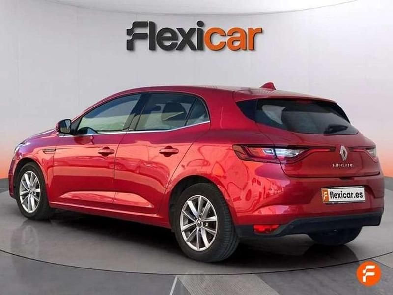 Usado Renault Mégane IV 132 CV (97 kW) 2018 Rojo Utilitario