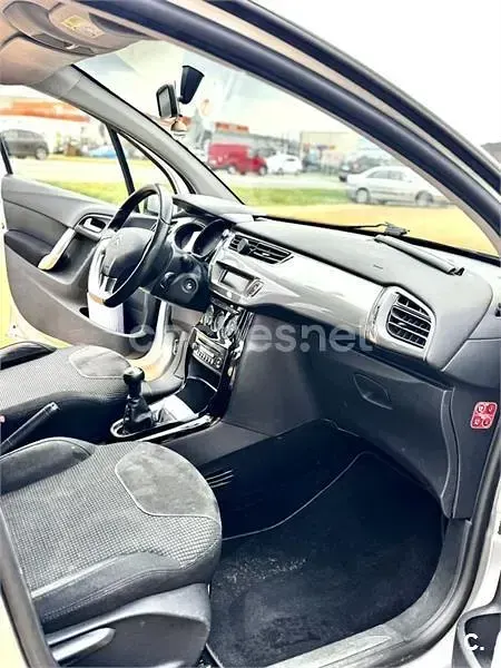 Usado Citroën C3 Exclusive 114 CV (83 kW) 2013 Gris / plata Berlina