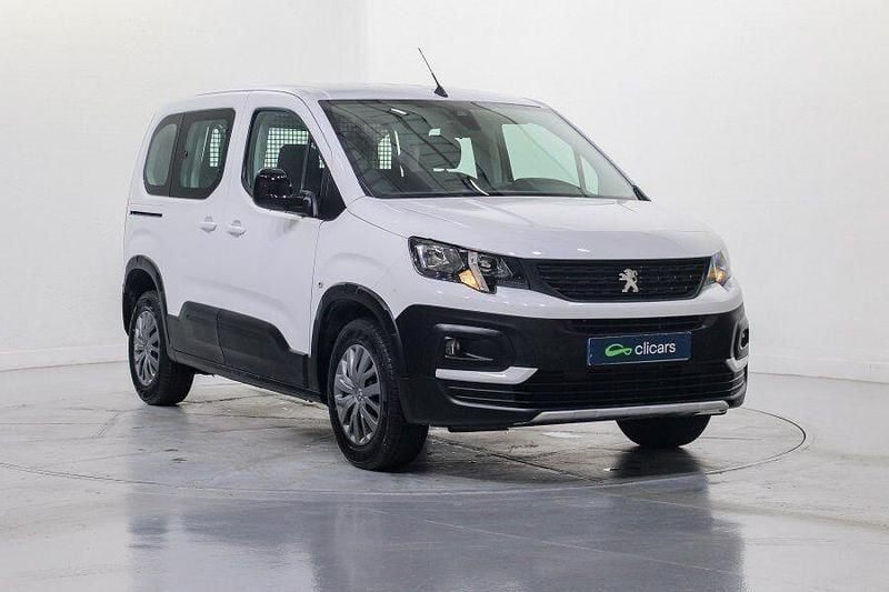 Usado Peugeot Rifter Business-Line 100 CV (73 kW) 2023 Blanco Monovolumen