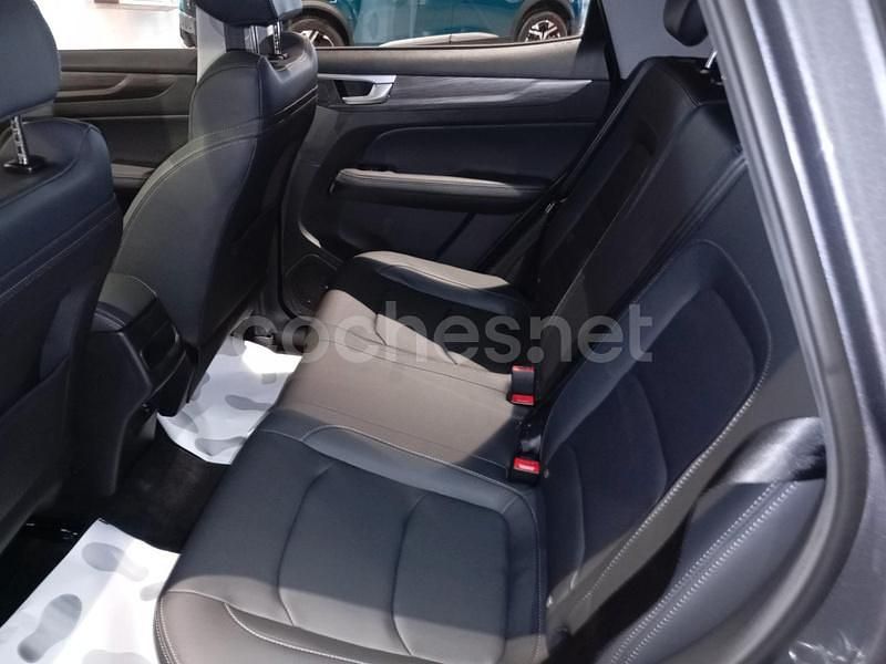 Nuevo EVO Evo 4 115 CV (84 kW) 2025 Gris / plata SUV