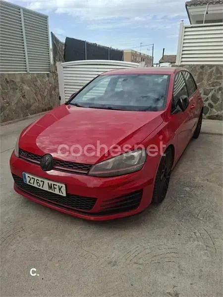 Usado VW Golf VII GTI 230 HP (169 kW) 2013 Vermelho Sedan
