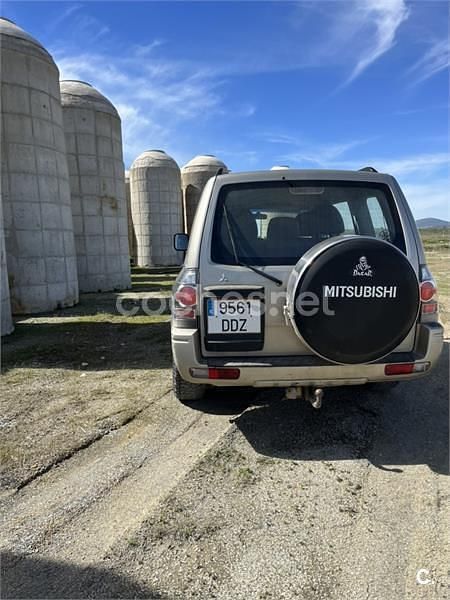 Usado Mitsubishi Montero Intense 182 CV (133 kW) 2004 Beige SUV