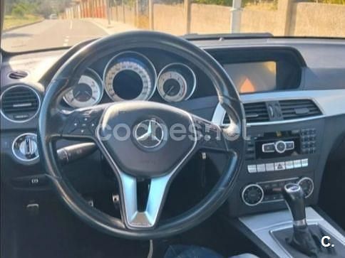 Usado Mercedes C220 170 CV (125 kW) 2014 Blanco Coupe