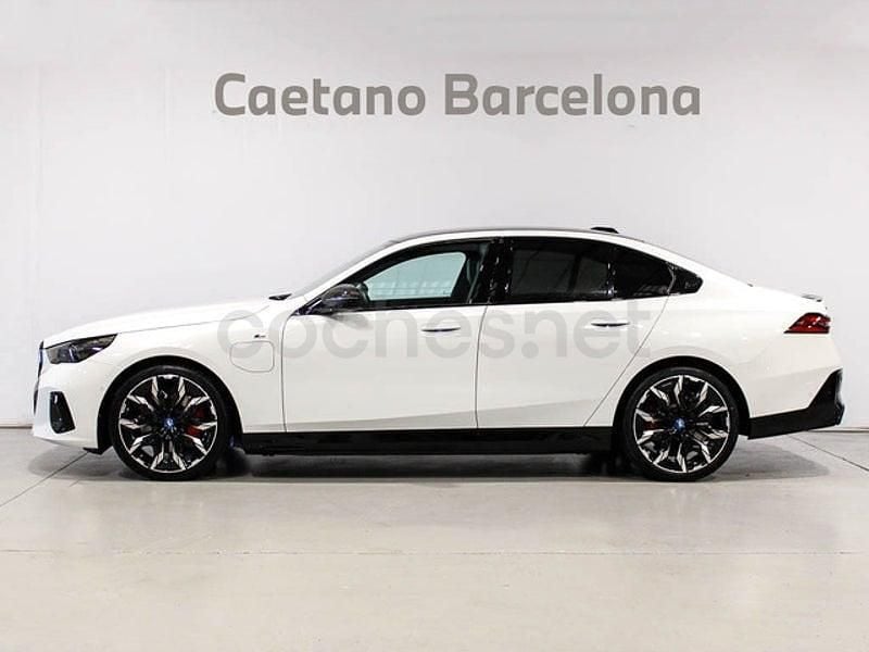 Usado BMW 550e Comfort Edition 490 CV (360 kW) 2025 Blanco Berlina