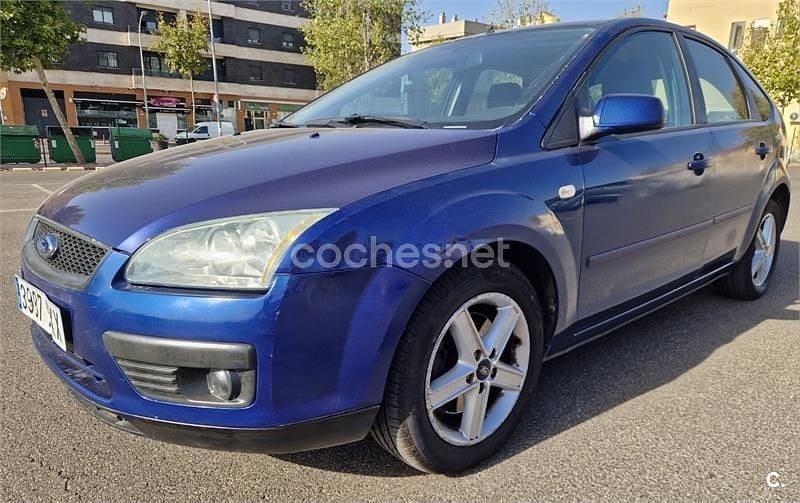 Usado Ford Focus Trend 115 CV (84 kW) 2007 Azul Berlina