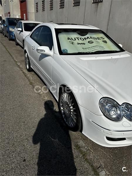 Usado Mercedes CLK280 231 CV (169 kW) 2006 Blanco Coupe