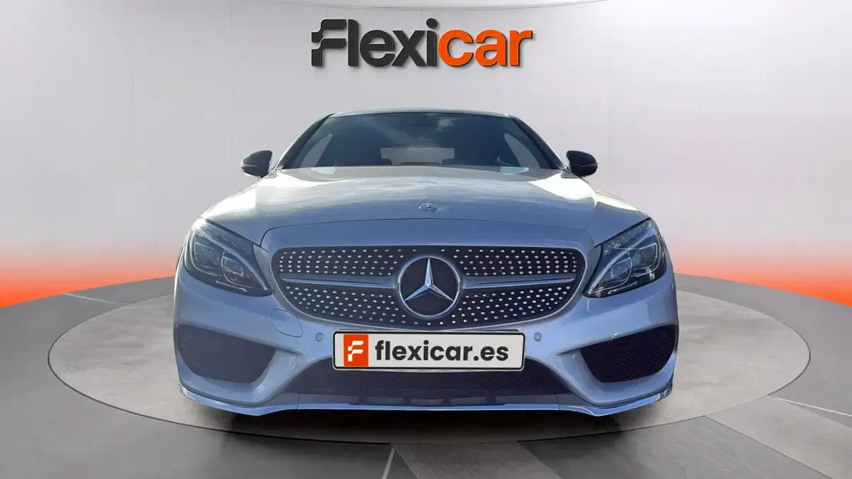 Usado Mercedes C220 AMG line 170 CV (125 kW) 2016 Gris Coupe