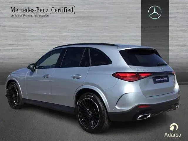 Usado Mercedes GLC200 204 CV (150 kW) 2025 Plata hightech SUV