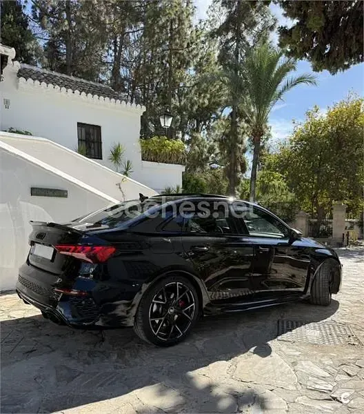 Usado Audi RS3 Sport 400 CV (294 kW) 2022 Negro Berlina