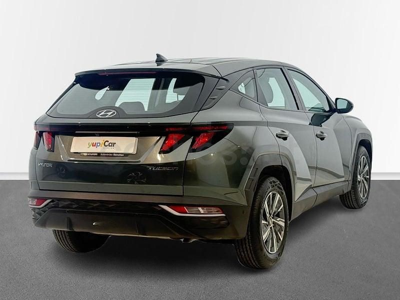 Usado Hyundai Tucson 150 CV (110 kW) 2022 Gris / plata SUV