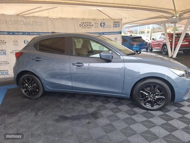 Usado Mazda 2 90 CV (66 kW) 2020 Gris