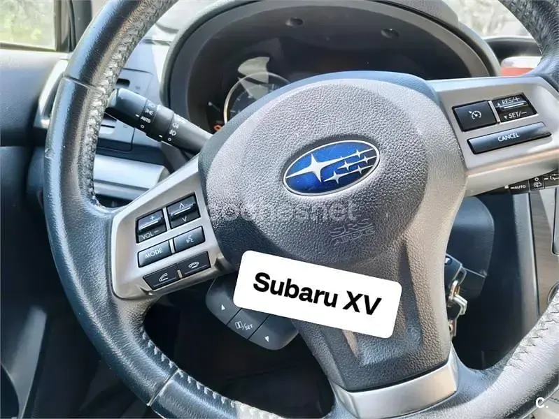 Usado Subaru XV 147 CV (108 kW) 2015 Negro SUV
