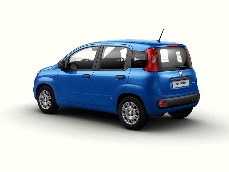 Nuevo Fiat Panda 70 CV (51 kW) 2025 Rojo Utilitario