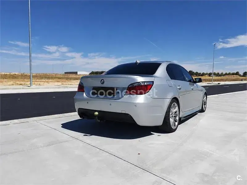 Usado BMW 535 Comfort Edition 272 CV (200 kW) 2004 Gris / plata Berlina