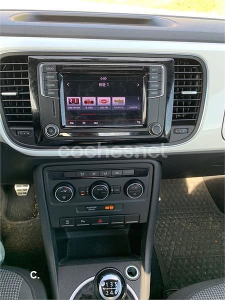 Usado VW Beetle Design 150 CV (110 kW) 2016 Blanco Utilitario