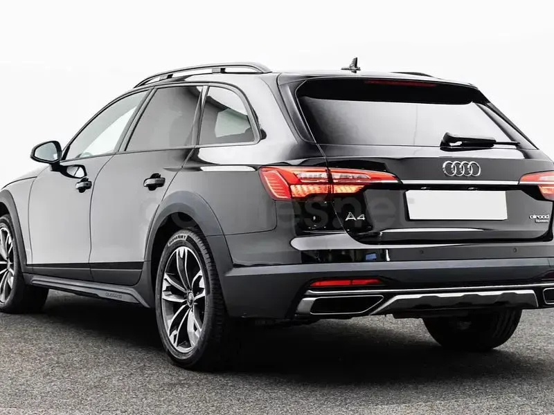 Usado Audi A4 Allroad S-Line 204 CV (150 kW) 2021 Negro Familiar