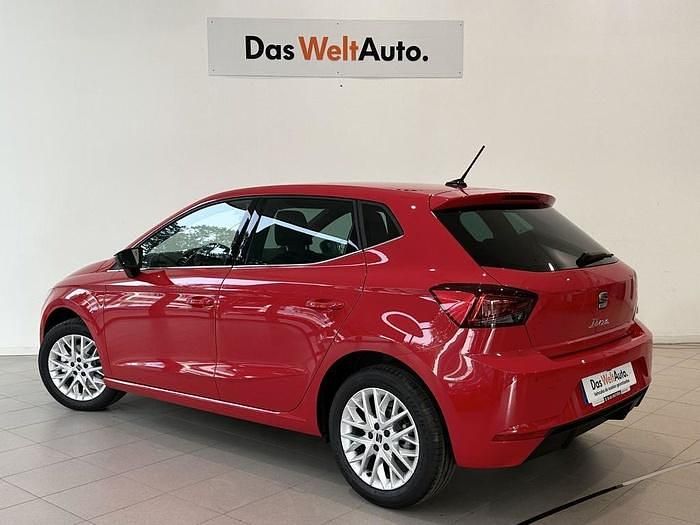 Rojo Usado 2024 Seat Ibiza XCELLENCE | 16.990 € (Precio justo) - Imagen 1/4