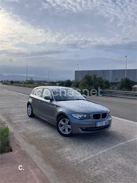Usado BMW 116 122 CV (89 kW) 2011 Gris / plata Utilitario