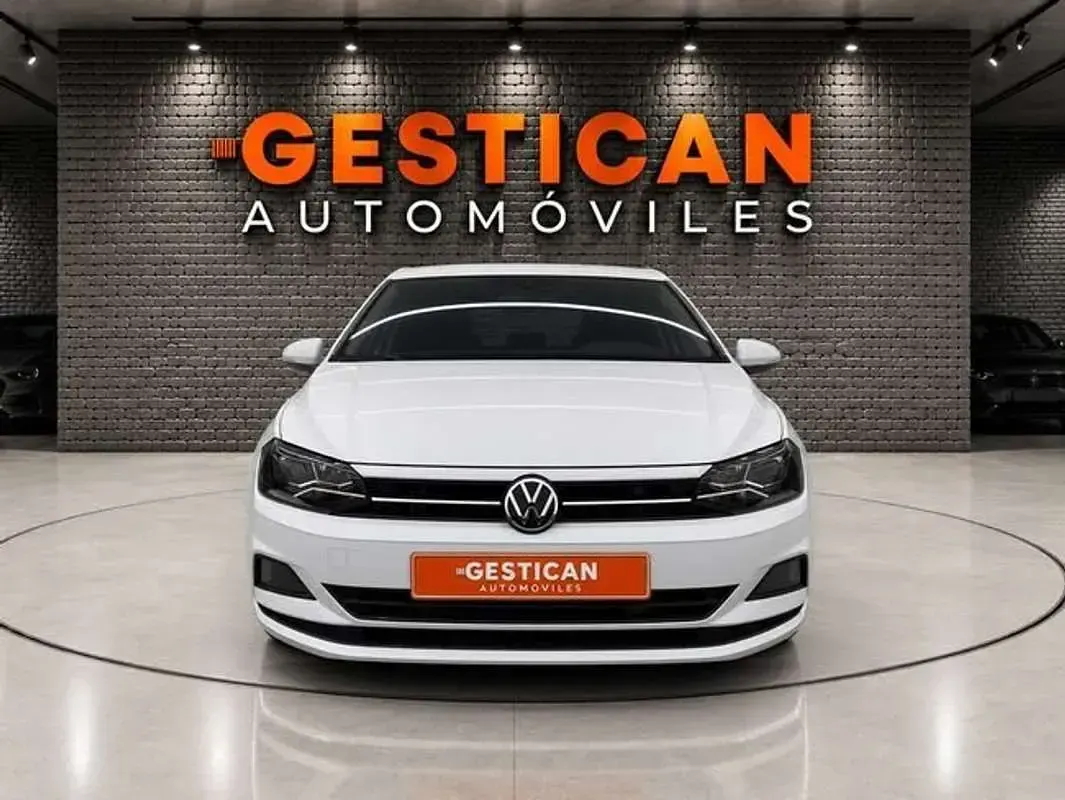 Usado VW Polo United 110 CV (80 kW) 2021 Blanco Utilitario
