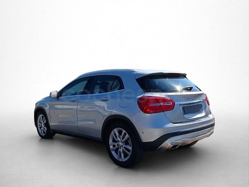 Usado Mercedes GLA200 Style 136 CV (100 kW) 2016 Gris / plata SUV