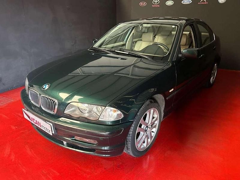Usado BMW 330 231 CV (169 kW) 2001 Verde Berlina