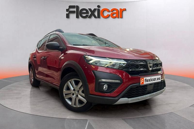 Rojo Usado 2022 Dacia Sandero Comfort Utilitario | 11.990 € (Precio justo) - Imagen 1/4