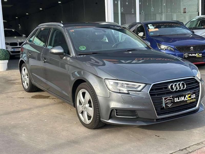 Gris Usado 2018 Audi A3 Berlina | 19.500 € (Caro) - Imagen 1/4
