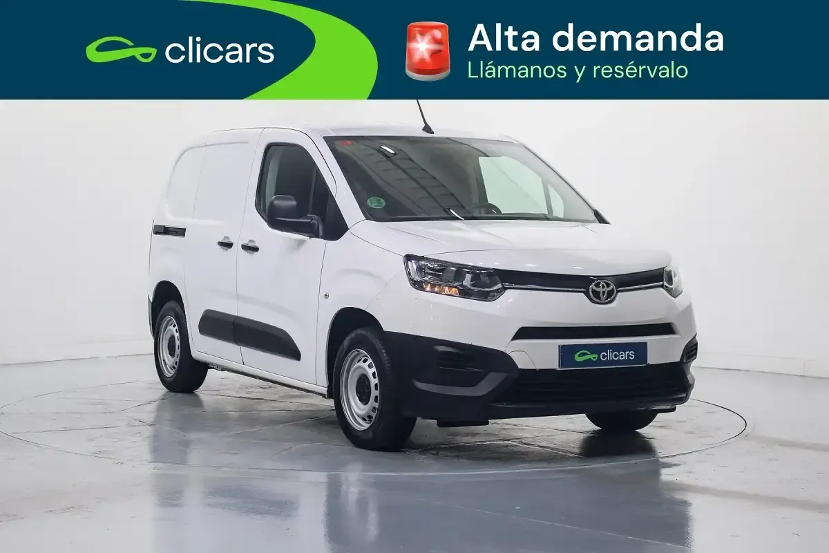 Usado Toyota Proace City City 100 CV (73 kW) 2022 Blanco Monovolumen