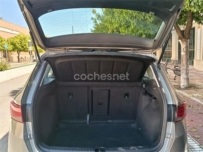 Usado Seat Ateca Style 115 CV (84 kW) 2018 Beige SUV