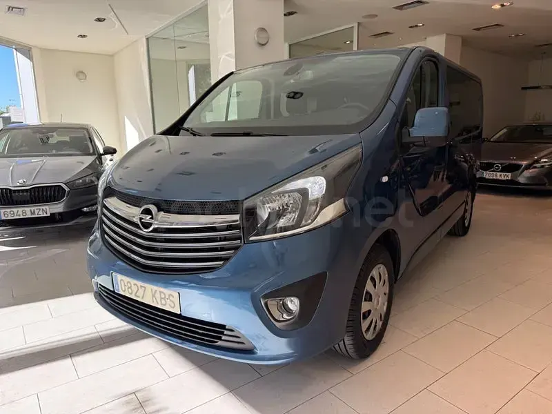 Usado Opel Vivaro 125 CV (91 kW) 2017 Azul Monovolumen