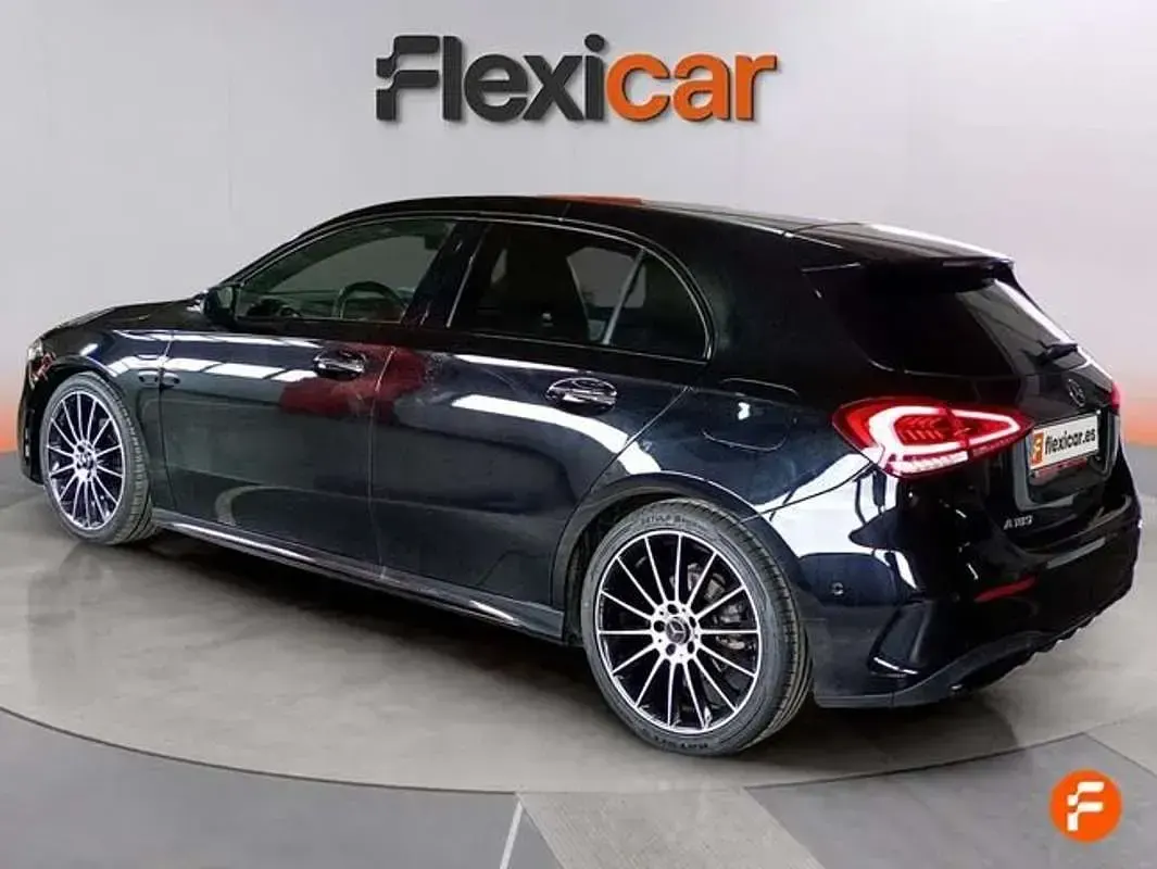 Usado Mercedes A180 136 CV (100 kW) 2021 Negro Berlina
