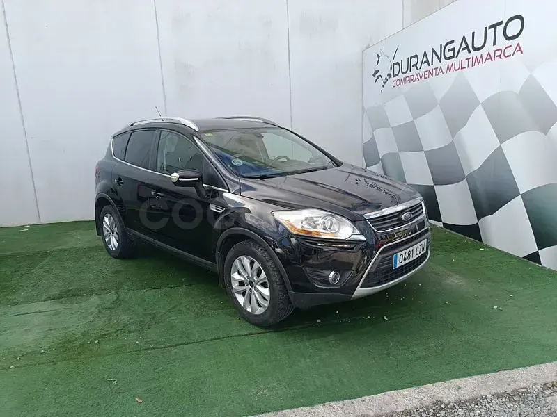 Usado Ford Kuga Titanium 163 CV (119 kW) 2010 Negro SUV