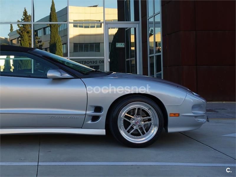 Usado Pontiac Trans Am 279 CV (205 kW) 1998 Gris / plata Coupe