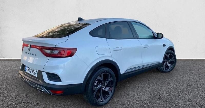 Usado Renault Arkana RS Line 160 CV (117 kW) 2023 SUV