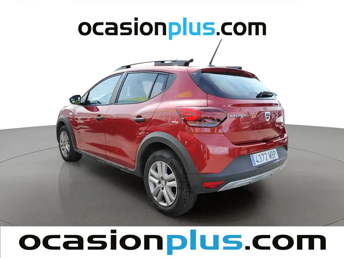 Usado Dacia Sandero Essentiel 101 CV (74 kW) 2022 Rojo Utilitario