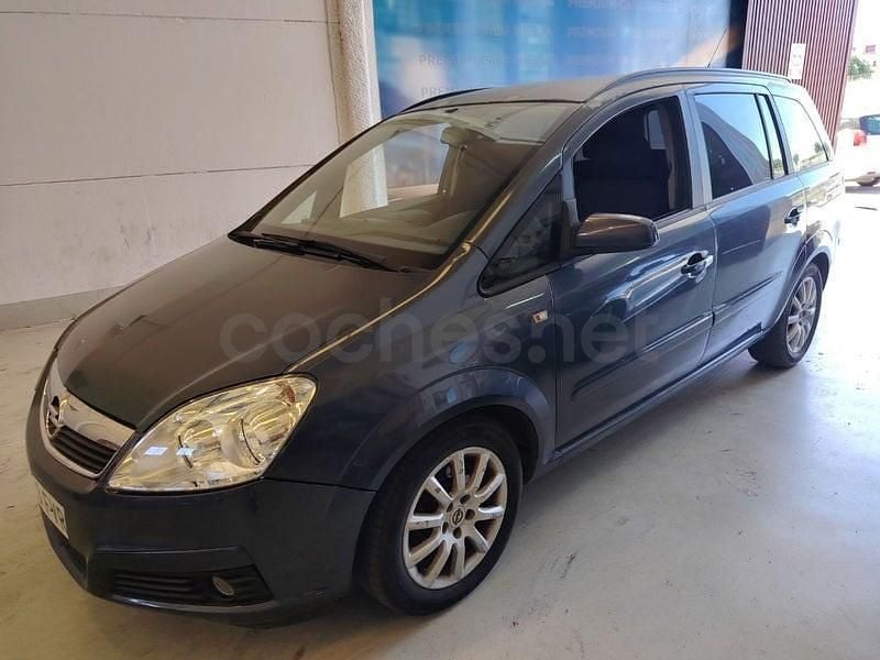 Usado Opel Zafira Cosmo 150 CV (110 kW) 2007 Gris / plata Monovolumen