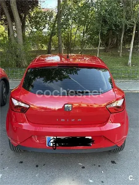 Usado Seat Ibiza SC Reference 90 CV (66 kW) 2012 Rojo Utilitario