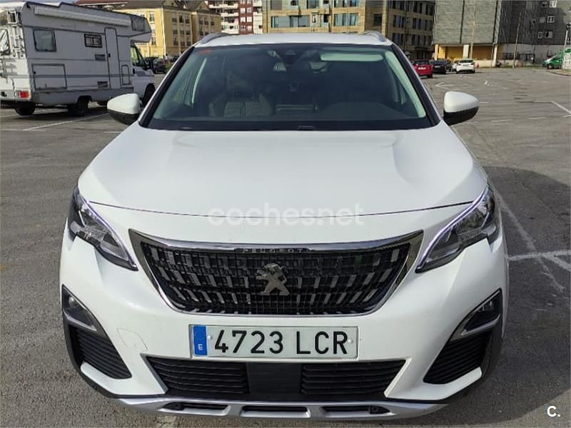 Usado Peugeot 3008 Allure 130 CV (95 kW) 2019 Blanco SUV