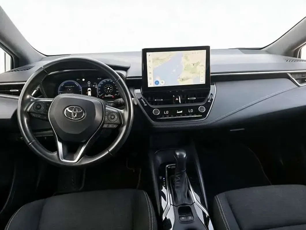 Usado Toyota Corolla Active 140 CV (102 kW) 2024 Blanco Familiar