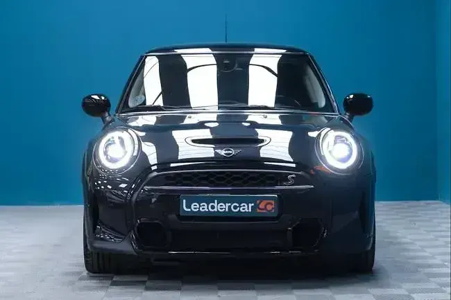 Usado Mini Cooper S 178 CV (130 kW) 2023 Negro Utilitario
