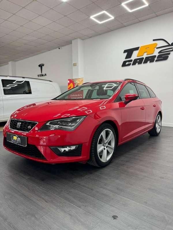 Usado Seat Leon ST FR 184 CV (135 kW) 2016 Rojo Familiar