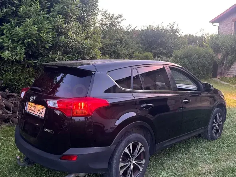 Usado Toyota RAV4 Active 124 CV (91 kW) 2015 Negro SUV