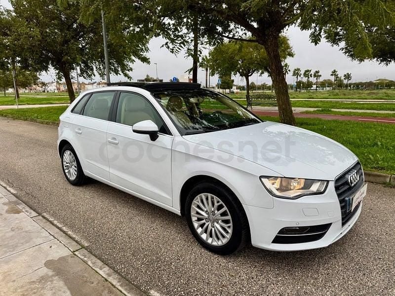 Usado Audi A3 Ambiente 180 CV (132 kW) 2014 Blanco Berlina