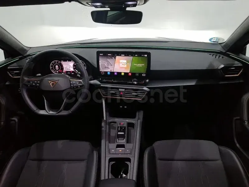 Usado Cupra Leon 150 CV (110 kW) 2023 Gris / plata Berlina