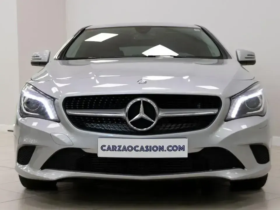 Usado Mercedes CLA200 136 CV (100 kW) 2016 Gris Berlina