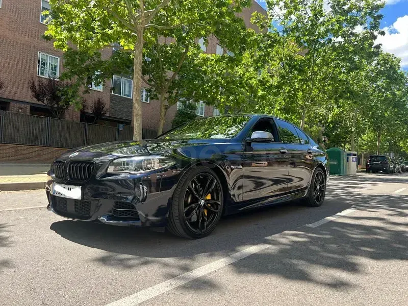 Usado BMW M550 Comfort Edition 381 CV (280 kW) 2016 Azul Berlina